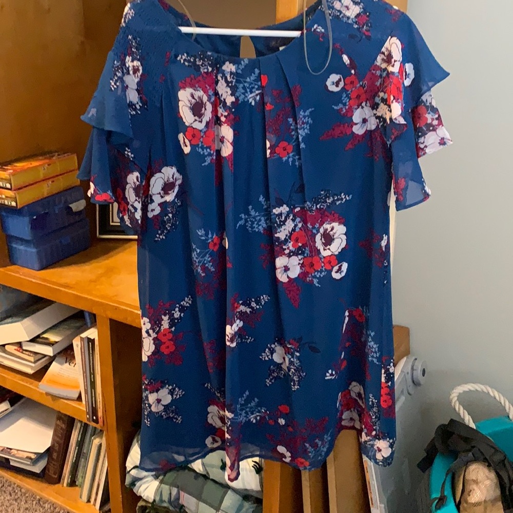Juniors dress size small